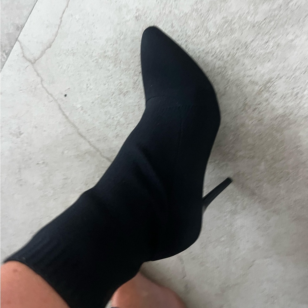 Chic Black Heeled Boots for Women - Picture 8 of 9